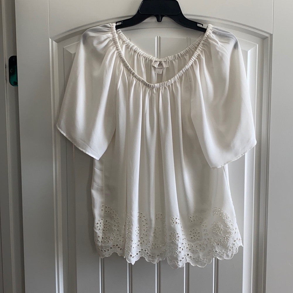 White flowy - top
